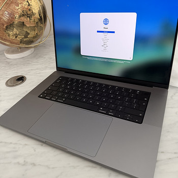 MacBook Pro 16 M1