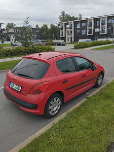 Peugeot (2 фото из 8)