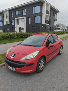 Peugeot (4 фото из 8)