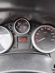 Peugeot 207 (9 фото из 10)