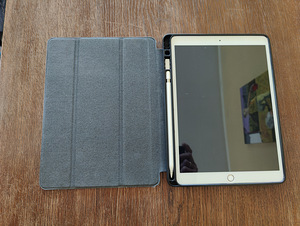 iPad Pro 10.5" 256 GB Wi-Fi (4 foto / 6)
