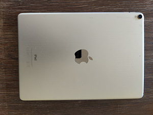 iPad Pro 10.5" 256 GB Wi-Fi (6 foto / 6)
