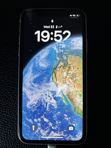 Müüa iPhone XR 128 GB (4 foto / 5)