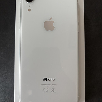 Продаётся iPhone XR 128 GB