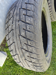 Зимние шины Federal Himalaya SUV 235/65 R17 10 (4 фото из 5)