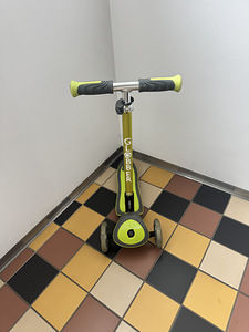 Laste tõukeratas Globber Elite Deluxe Lights (1 foto / 5)