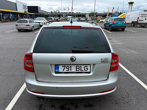 SKODA OCTAVIA VRS 2.0 125KW (5 фото из 12)