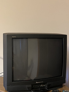 Телевизор Panasonic с кинескопом (2 фото из 2)