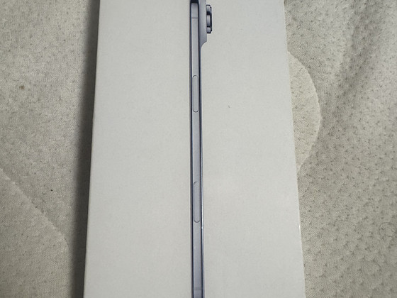 Apple iPhone Air 256GB Sky Blue
