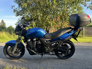 Kawasaki zr 7 (2 фото из 7)
