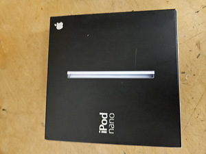 Apple iPod nano 2 ГБ White (1 фото из 4)