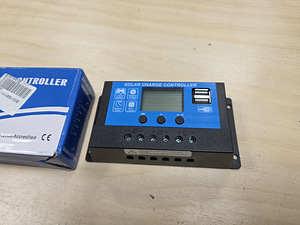 Päiksepaneeli kontroller 12/24V 10A (2 foto / 3)