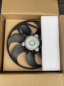 Thermotec D8W040TT Audi TT 1J0959455S uus radiaatoriventilaator (2 foto / 5)