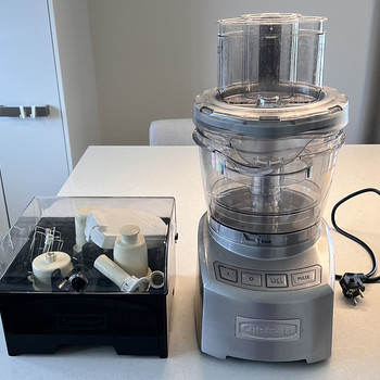 Кухонный комбайн Cuisinart