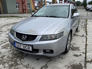 Honda Accord varuosadeks (2 foto / 6)