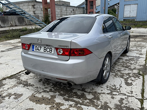 Honda Accord varuosadeks (4 foto / 6)