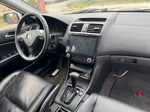 Honda Accord varuosadeks (6 foto / 6)