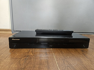 Blu-ray-плеер Pioneer BDP-333 (1 фото из 3)