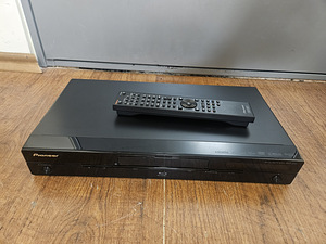 Blu-ray-плеер Pioneer BDP-333 (2 фото из 3)
