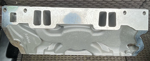 Weiand SBC Aluminum Intake Manifold Holley 4150 Dual Plane 2 (3 foto / 6)