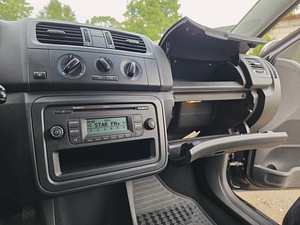 Skoda Fabia Ambition (5 фото из 13)
