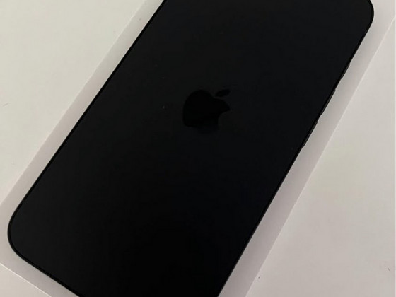 iPhone 16e 1.28gb bh 100%
