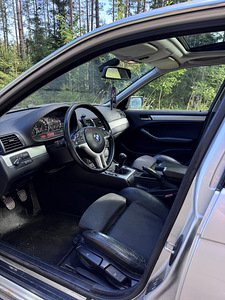 BMW E46 330d рестайлинг (9 фото из 13)