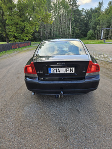 VOLVO (10 фото из 15)