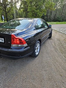 VOLVO (12 фото из 15)