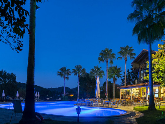 BESO HOTEL BERKE RANCH NATURE
