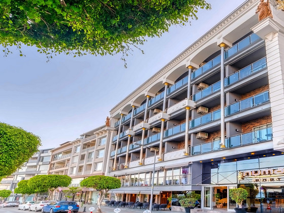 NUMA PORT HOTEL