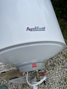 Elektriline veesoojendi AQUAVERSO ER 50 V (2 foto / 6)