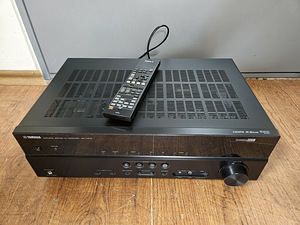 Yamaha RX-V373 Audio Video Receiver 4K,USB (5 foto / 5)