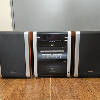 Sony HCD-DV2D mini Hi-Fi (DVD/CD-resiiver)