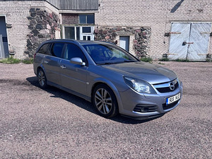 Opel Vectra 1.9 110 кВт (1 фото из 15)