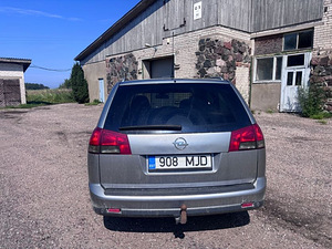 Opel Vectra 1.9 110 кВт (6 фото из 15)