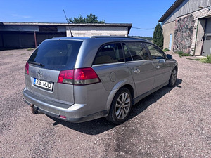 Opel Vectra 1.9 110 кВт (7 фото из 15)