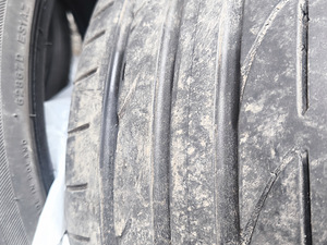 Suverehvid Bridgestone set 225/40 r18. 92y (2 foto / 4)