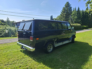 Chevy Van G30 Sportvan (5 foto / 10)