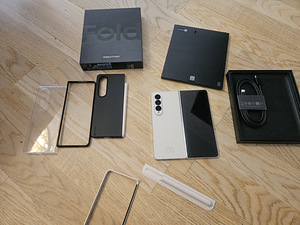 Samsung Galaxy Fold 4 12GB/256GB SM-F936B (3 foto / 3)