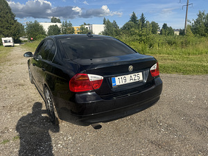 BMW e90 регистрация оплачена (6 фото из 7)
