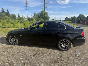 BMW e90 регистрация оплачена (3 фото из 7)