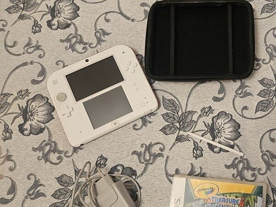 Nintendo 2DS PAL регион