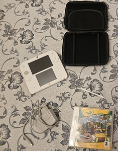 Nintendo 2DS PAL регион (1 фото из 2)