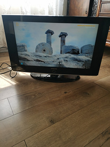 Телевизор Samsung 32" (1 фото из 3)