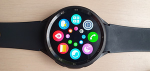 Умные часы Samsung (3 фото из 8)