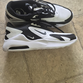 Nike tossud