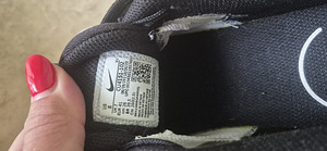 Кроссовки Nike (3 фото из 3)