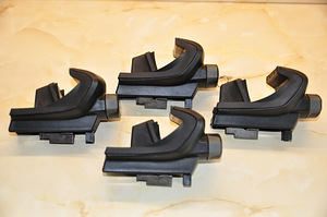 Опоры для багажника на крышу Thule Rapid System 757 (для рейлингов) (4 фото из 4)