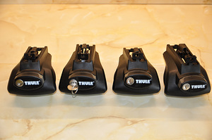 Опоры для багажника на крышу Thule Rapid System 757 (для рейлингов) (1 фото из 4)